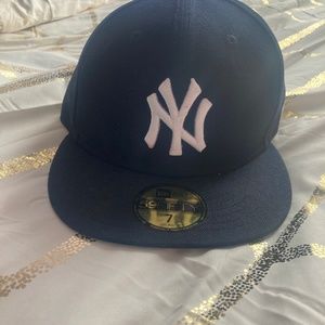 Yankees black hat